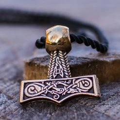 Pendentif Marteau De Thor En Bronze Motif D'Oseberg 8 Pendentif Marteau De Thor En Bronze Motif D'Oseberg -vêtements Soldes Magasin Pendentif viking marteau de Thor en bronze motif d Oseberg
