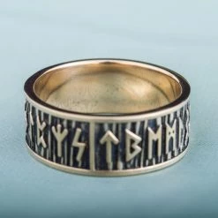 Anneau Runes Vikings En Bronze 9 Anneau Runes Vikings En Bronze -vêtements Soldes Magasin anneau en bronze runique futhark