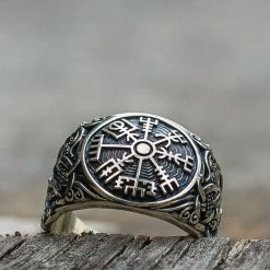 Bague Vegvisir En Argent Décorée Du Style De Mammen 10 Bague Vegvisir En Argent Décorée Du Style De Mammen -vêtements Soldes Magasin bague style viking vegvisir argent cb3ac4c7 9fdc 4fc1 9d6c 8bc36612248b