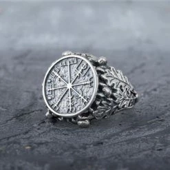 Bague Symbole Vegvisir Et Feuilles De Chêne 9 Bague Symbole Vegvisir Et Feuilles De Chêne -vêtements Soldes Magasin bague symbole vegvisir argent feuilles de chene