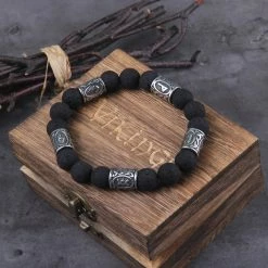 Bracelet Perles Vikings 12 Bracelet Perles Vikings -vêtements Soldes Magasin bracelet runes de viking f68f088a 30a4 49bb aa31 f0fcf9dd42c0