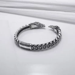 Bracelet Torque Têtes De Corbeaux Vikings En Argent 10 Bracelet Torque Têtes De Corbeaux Vikings En Argent -vêtements Soldes Magasin bracelet torque corbeaux vikings argent