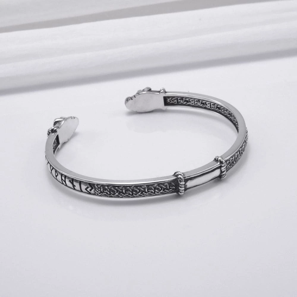 Bracelet Viking Serpent Décoré De Runes En Argent 6 Bracelet Viking Serpent Décoré De Runes En Argent – Image 4