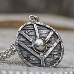 Collier Bouclier De Lagertha 7 Collier Bouclier De Lagertha -vêtements Soldes Magasin collier bouclier lagertha
