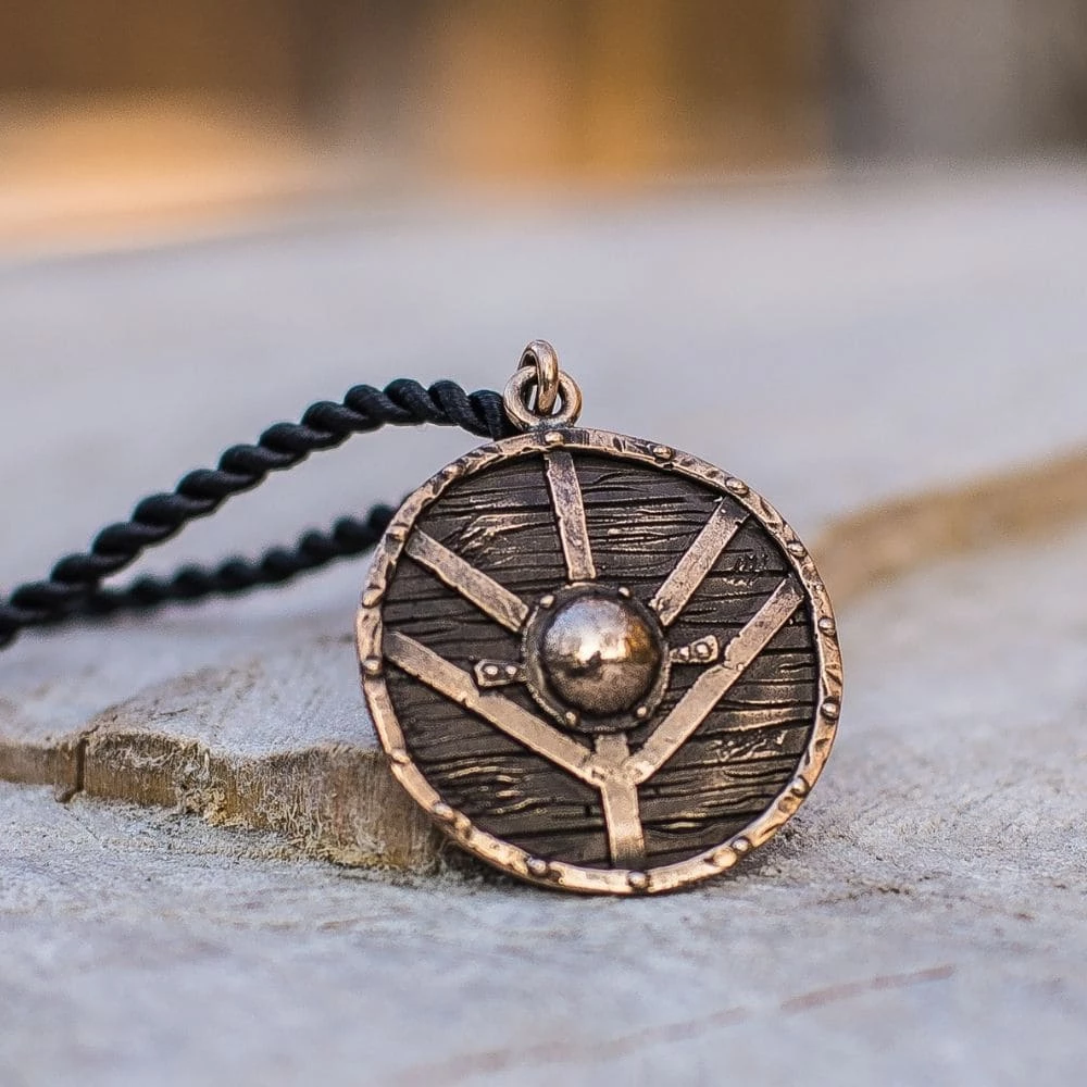 Pendentif Bouclier De Lagertha En Bronze 5 Pendentif Bouclier De Lagertha En Bronze – Image 3
