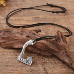 Collier Hachette De Ragnarök 5 Collier Hachette De Ragnarök -vêtements Soldes Magasin collier hachette viking