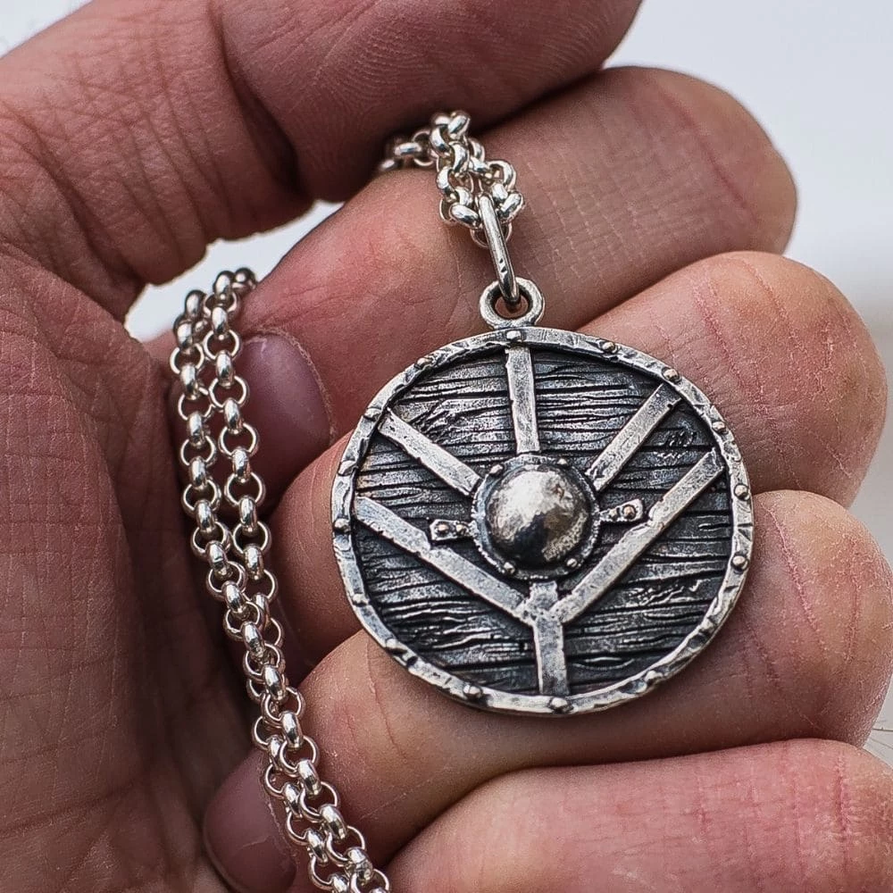 Collier Bouclier De Lagertha 6 Collier Bouclier De Lagertha – Image 4
