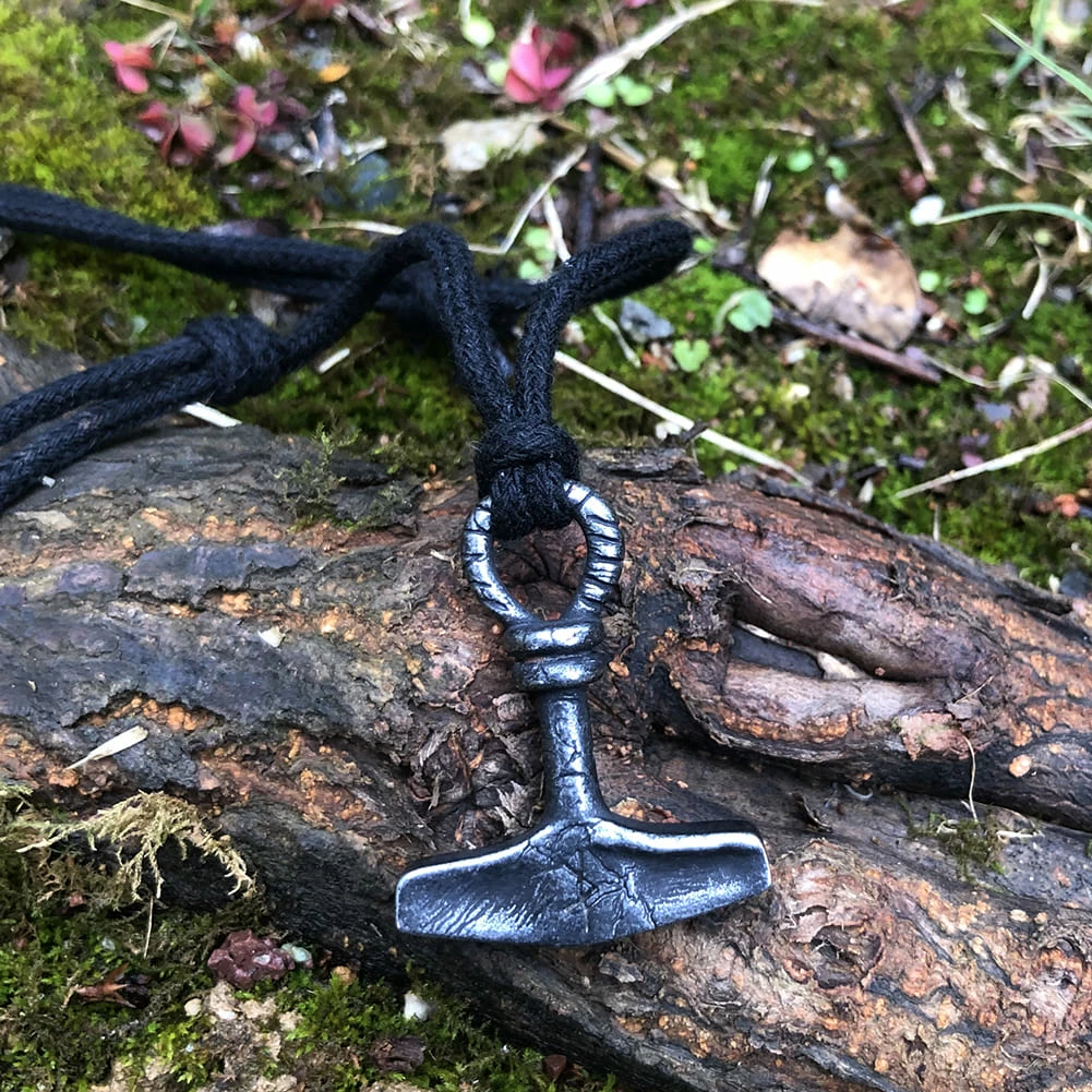 Collier Viking Marteau De Thor En Acier 4 Collier Viking Marteau De Thor En Acier – Image 2