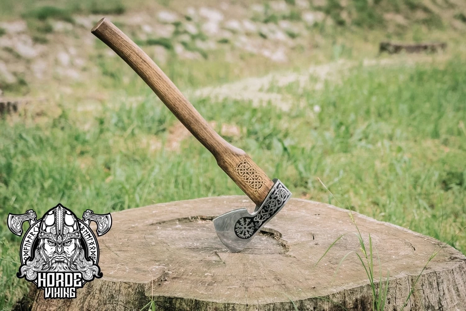 Hache Décorée De Motifs Entrelacés 8 Hache Décorée De Motifs Entrelacés – Image 6