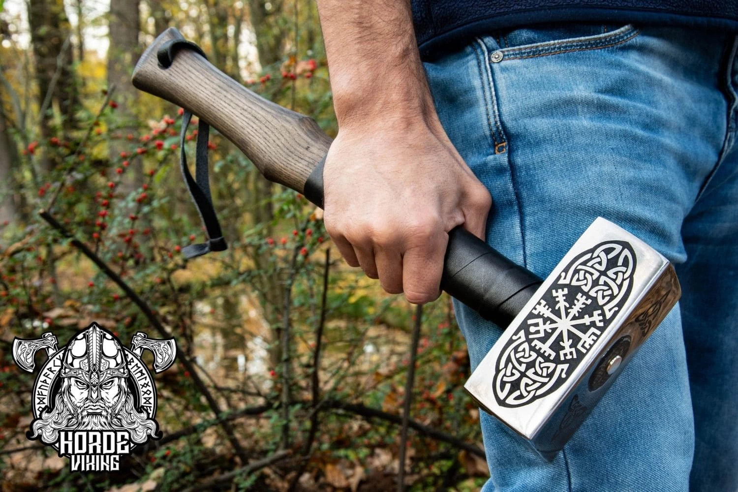 Marteau Viking Artisanale Décorée Du Symbole De Vegvisir 7 Marteau Viking Artisanale Décorée Du Symbole De Vegvisir – Image 5