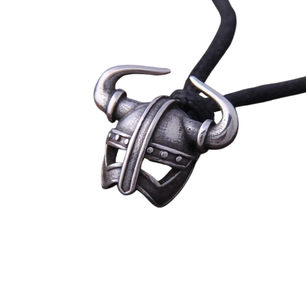 Pendentif Casque à Cornes Viking 3 Pendentif Casque à Cornes Viking