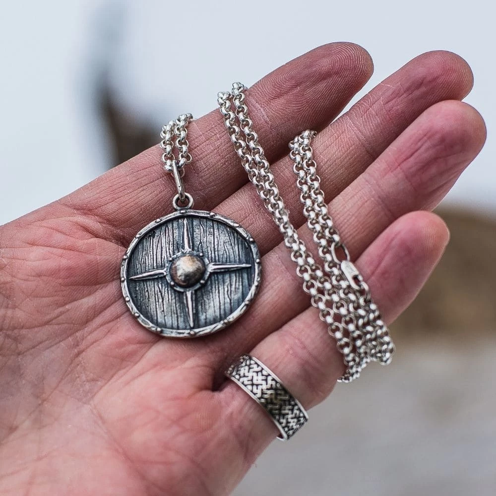 Pendentif Bouclier Viking En Argent 7 Pendentif Bouclier Viking En Argent – Image 5