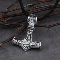 Pendentif Viking Mjölnir 10 Pendentif Viking Mjölnir -vêtements Soldes Magasin pendentif marteau mjolnir a43932fc b721 4332 a005 c5e484ba237f