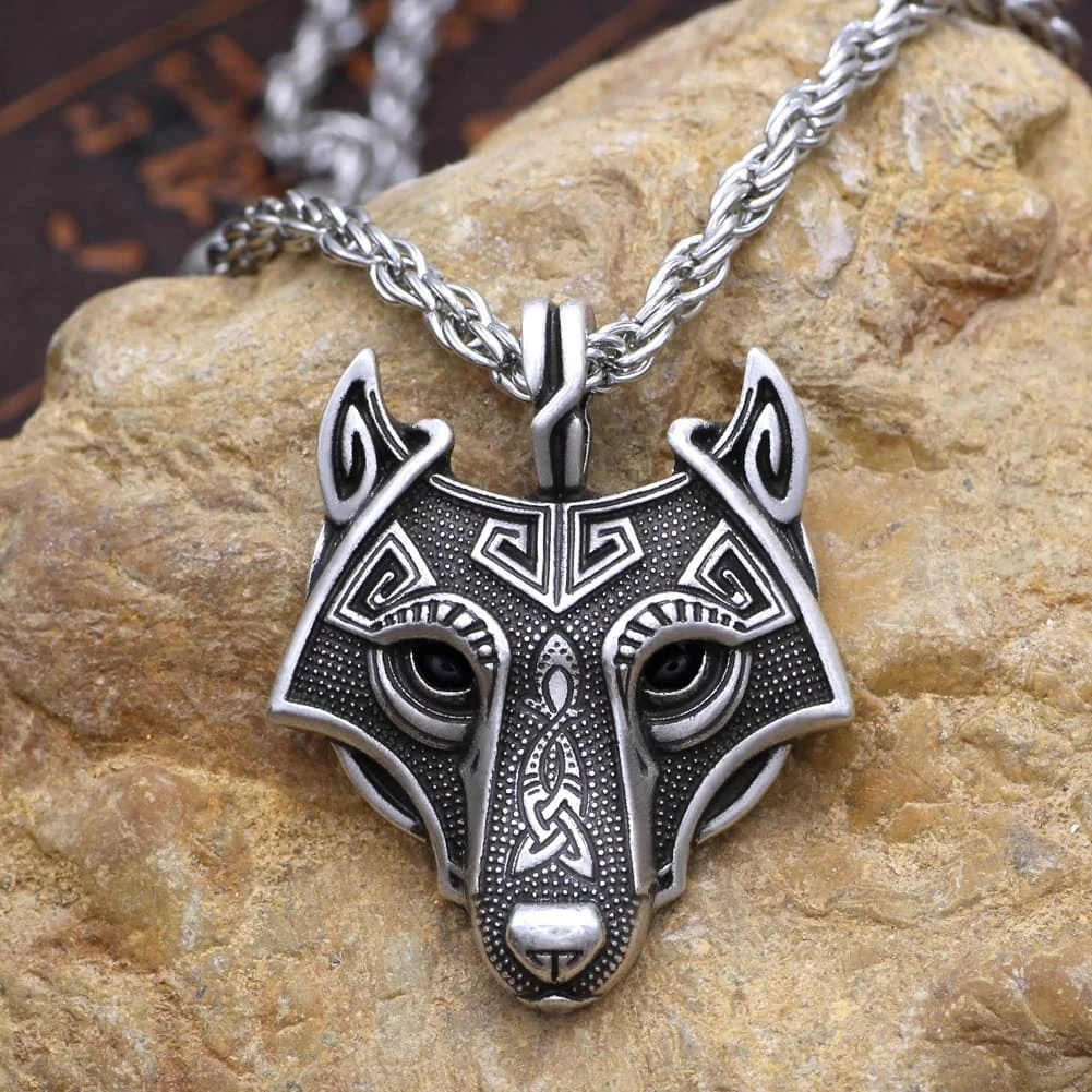 Pendentif Loup Nordique 4 Pendentif Loup Nordique – Image 2