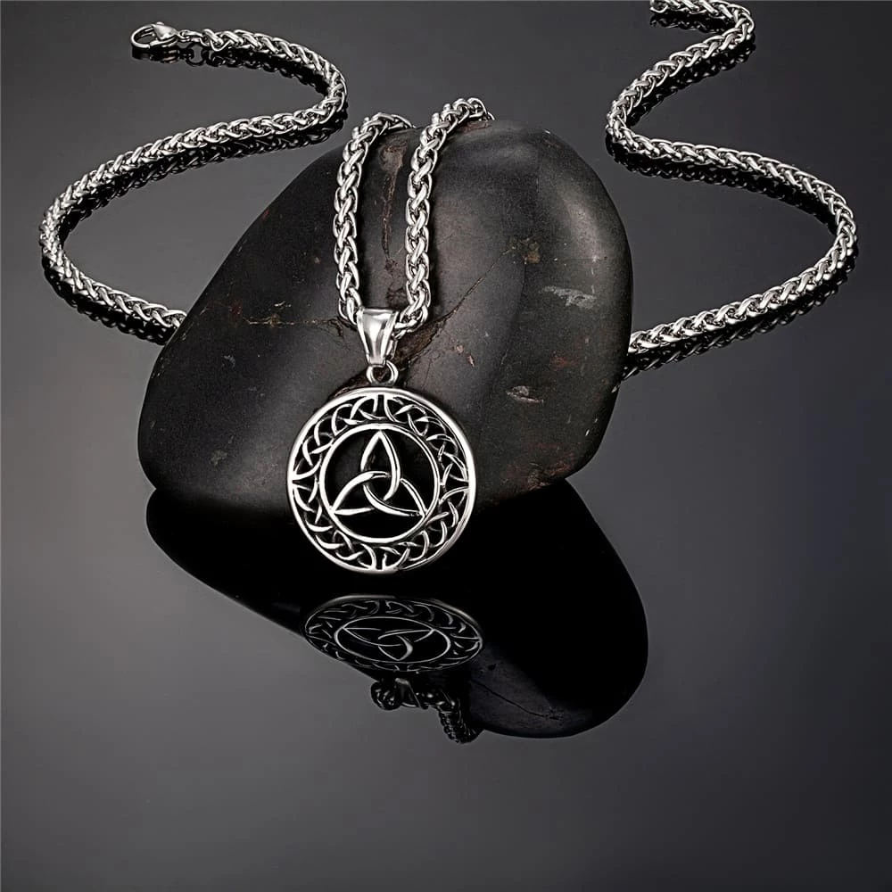 Pendentif Triquetra En Acier 9 Pendentif Triquetra En Acier – Image 7