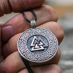 Pendentif Valknut Et Entrelacs Vikings En Argent -vêtements Soldes Magasin pendentif valknut argent 925 e1593019 784c 4349 9c86 8d935f43cd46